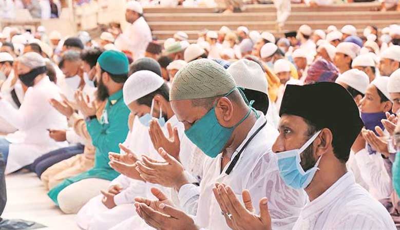 India logs 42,015 new COVID cases, 3,998 deaths in past 24 hours